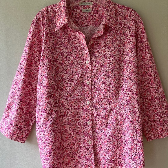 L.L.Bean Sz L Wrinkle Free Pink Oxford Floral Shirt Relaxed Fit Elbow Sleeve - Picture 1 of 7